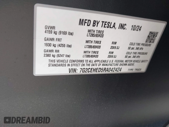 2024 Tesla Cybertruck z VIN 7G2CEHED5RA042424, wystawiony jako IAAI lot #41242343 z przebiegiem 1 222 mil mil oraz . Historia ofert i sprzedaży dostępna na DreamBid. Obrazek 9.