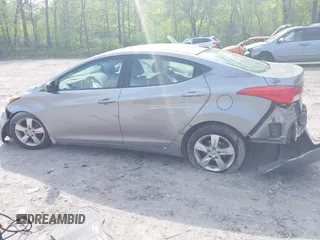 2011 Hyundai Elantra Limited z VIN KMHDH4AE4BU138546, wystawiony jako IAAI lot #42253219 z przebiegiem 108 930 mil mil oraz . Historia ofert i sprzedaży dostępna na DreamBid. Obrazek 14.