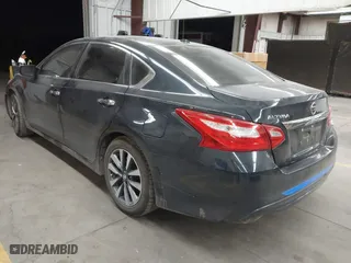 2017 Nissan Altima 2.5 SV with VIN 1N4AL3AP3HC124367, listed as a IAAI auction lot 41588541 with 112,482 mi miles. Bid and sale history available at carsss.com. Image 3.