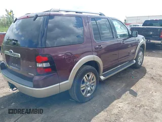 2007 Ford Explorer Eddie Bauer с VIN 1FMEU74E57UB37944, выставлен на аукционе IAAI как лот 42606798 с пробегом 151 402 миль миль и . История ставок и продаж доступна на DreamBid. Изображение 4.