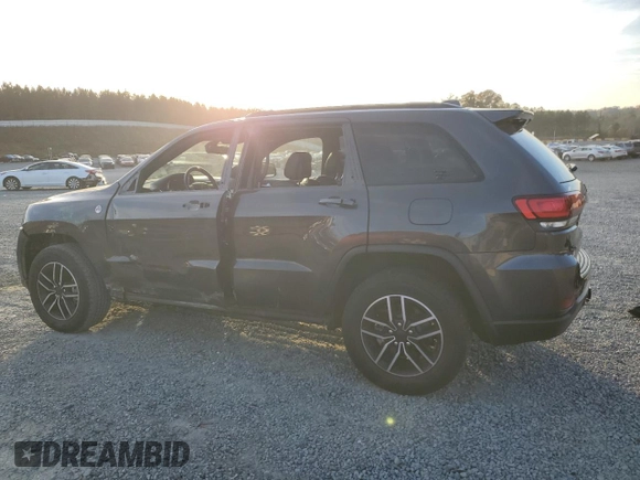 2020 Jeep Grand Cherokee Trailhawk with VIN 1C4RJFLT1LC190827, listed as a Copart auction lot 81197344 with 44,320 mi miles and Salvage title. Bid and sale history available at DreamBid. Image 2.