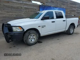 2019 Ram 1500 Tradesman z VIN 3C6RR7KT5KG564228, wystawiony jako Copart lot #56746945 z przebiegiem 149 239 mil mil oraz Czysty tytuł • Clean title. Historia ofert i sprzedaży dostępna na DreamBid. Obrazek 1.