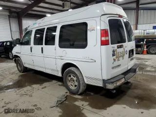 2005 GMC Savana Cargo Van YF7 Upfitter with VIN 1GDFG15T351212872, listed as a Copart auction lot 43239545 with 163,499 mi miles and Salvage Title. Bid and sale history available at carsss.com. Image 2.