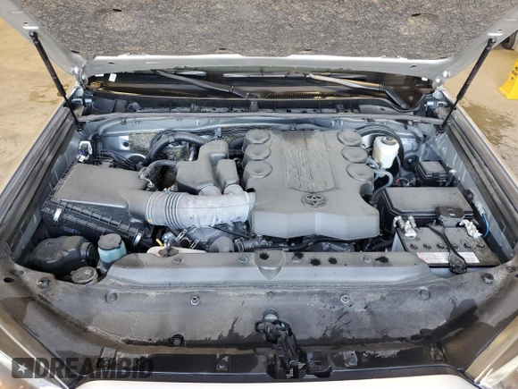 2024 Toyota 4Runner SR5 with VIN JTEEU5JR0R5314652, listed as a Copart auction lot 56411195 with 19,948 mi miles and Clean title. Bid and sale history available at DreamBid. Image 12.
