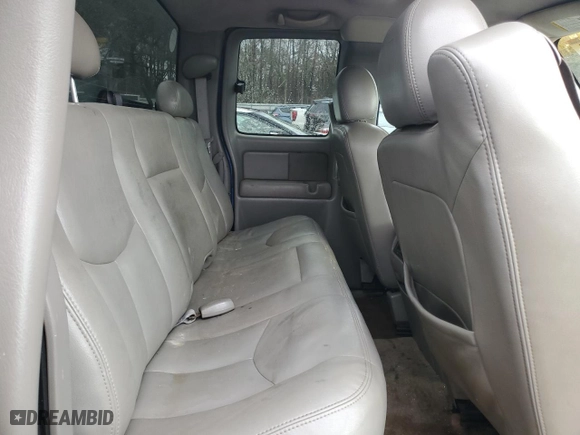 2003 GMC Sierra 1500 SLE with VIN 2GTEC19T831141150, listed as a Copart auction lot 87323564 with 173,315 mi miles and Salvage Title. Bid and sale history available at carsss.com. Image 10.