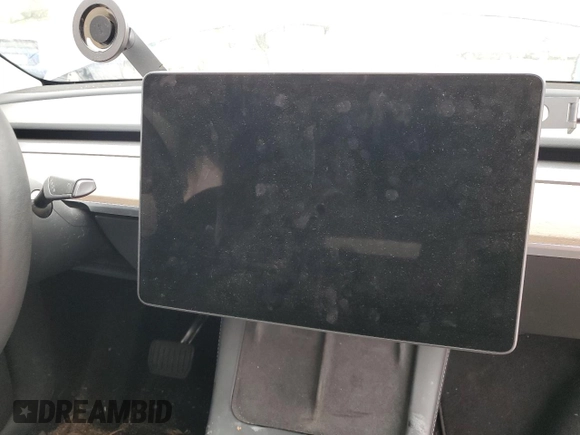 2022 Tesla Model Y Long Range with VIN 7SAYGAEE6NF523835, listed as a Copart auction lot 47874565 with Not Provided miles and Salvage Title. Bid and sale history available at DreamBid. Image 9.