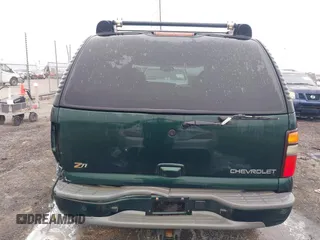 2004 Chevrolet Tahoe Z71 z VIN 1GNEK13Z84R118371, wystawiony jako IAAI lot #41535389 z przebiegiem 255 815 mil mil oraz . Historia ofert i sprzedaży dostępna na DreamBid. Obrazek 6.