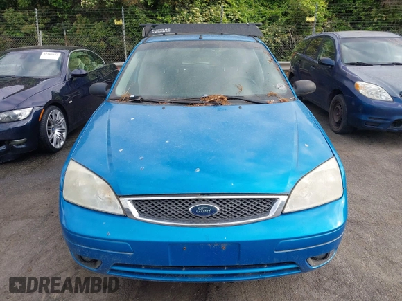 2007 Ford Focus S with VIN 1FAHP37N87W342309, listed as a IAAI auction lot 42152011 with 213,226 mi miles and . Bid and sale history available at carsss.com. Image 6.