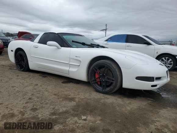 2004 Chevrolet Corvette with VIN 1G1YY22GX45114106, listed as a Copart auction lot 84917564 with 92,951 mi miles and Salvage Title. Bid and sale history available at carsss.com. Image 4.