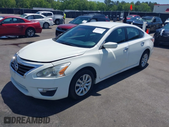 2015 Nissan Altima S with VIN 1N4AL3AP7FN897201, listed as a IAAI auction lot 42026527 with 192,944 mi miles and . Bid and sale history available at carsss.com. Image 18.