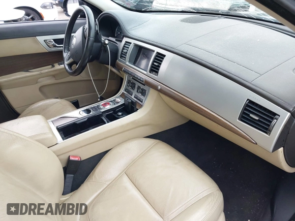 2013 Jaguar XF I4 RWD with VIN SAJWA0ES3DPS74714, listed as a IAAI auction lot 41298780 with 130,359 mi miles. Bid and sale history available at carsss.com. Image 5.