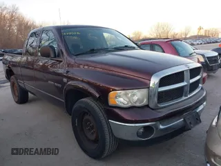 2005 Dodge 1500 SLT with VIN 1D7HU18D25S280333, listed as a IAAI auction lot 41770085 with 288,328 mi miles. Bid and sale history available at carsss.com. Image 1.