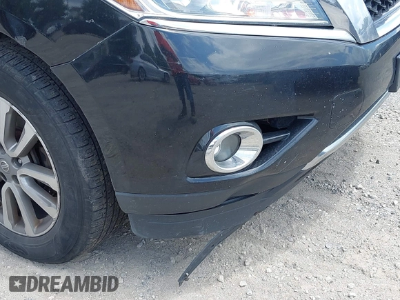 2015 Nissan Pathfinder Platinum with VIN 5N1AR2MM2FC649787, listed as a IAAI auction lot 42730039 with 205,327 mi miles and . Bid and sale history available at DreamBid. Image 6.