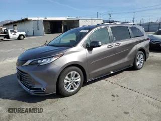 2022 Toyota Sienna Limited with VIN 5TDZSKFC9NS058286, listed as a Copart auction lot 79701814 with 53,235 mi miles and Salvage Title. Bid and sale history available at carsss.com. Image 1.