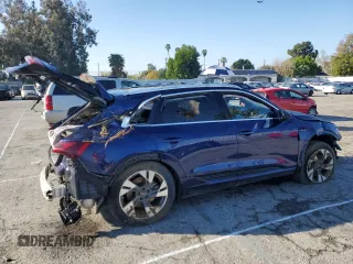 2022 Audi e-tron Premium with VIN WA1AAAGE7NB025539, listed as a Copart auction lot 43402943 with 0 mi miles. Bid and sale history available at carsss.com. Image 3.