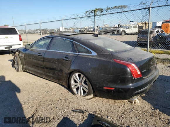 2019 Jaguar XJ Portfolio with VIN SAJWA2G7XK8W19345, listed as a Copart auction lot 72649384 with Not Provided miles and Salvage Title. Bid and sale history available at DreamBid. Image 2.