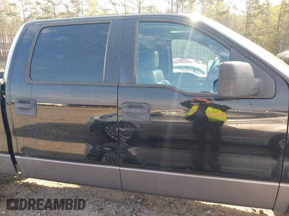 2006 Ford F-150 XLT with VIN 1FTPW04546KC98973, listed as a IAAI auction lot 41856310 with 180,394 mi miles. Bid and sale history available at carsss.com. Image 13.