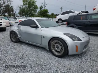 2004 Nissan 350Z Touring z VIN JN1AZ34E84T063971, wystawiony jako Copart lot #57267825 z przebiegiem 131 036 mil mil oraz Szkoda całkowita • Salvage title. Historia ofert i sprzedaży dostępna na DreamBid. Obrazek 4.