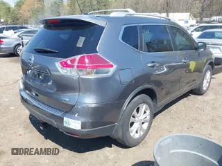 2015 Nissan Rogue SV with VIN KNMAT2MT0FP571306, listed as a IAAI auction lot 41859572 with 162,948 mi miles and . Bid and sale history available at carsss.com. Image 4.