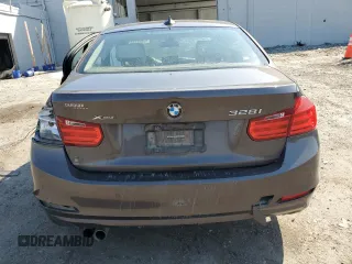 2015 BMW 3 Series 328i xDrive z VIN WBA3B3G58FNT19925, wystawiony jako Copart lot #53828135 z przebiegiem 94 769 mil mil oraz Szkoda całkowita • Salvage title. Historia ofert i sprzedaży dostępna na DreamBid. Obrazek 6.
