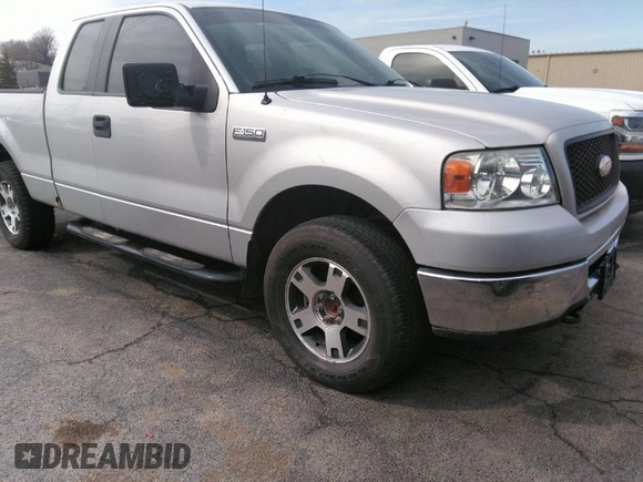 2006 Ford F-150 XLT with VIN 1FTPX14V76NB40824, listed as a IAAI auction lot 41963597 with 161,985 mi miles. Bid and sale history available at carsss.com. Image 1.