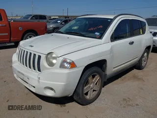 2008 Jeep Compass Sport with VIN 1J8FT47W08D676237, listed as a IAAI auction lot 41862908 with 206,531 mi miles. Bid and sale history available at carsss.com. Image 2.