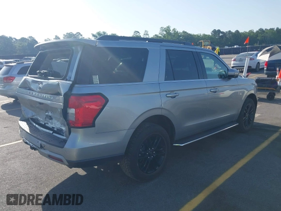 2023 Ford Expedition XLT with VIN 1FMJU1H87PEA08145, listed as a IAAI auction lot 42268401 with 42,801 mi miles and . Bid and sale history available at DreamBid. Image 4.