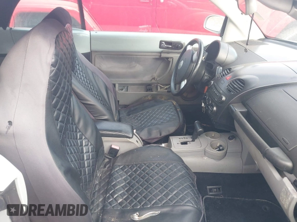 2005 Volkswagen Beetle GLS with VIN 3VWCM31Y25M368821, listed as a IAAI auction lot 42677106 with 124,888 mi miles and . Bid and sale history available at DreamBid. Image 5.