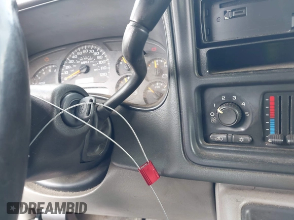 2005 Chevrolet Tahoe LT z VIN 1GNEC13T15J198864, wystawiony jako IAAI lot #42306809 z przebiegiem 317 907 mil mil oraz . Historia ofert i sprzedaży dostępna na DreamBid. Obrazek 11.