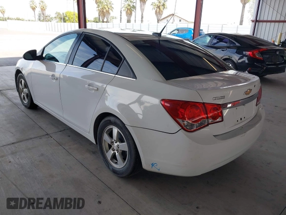 2014 Chevrolet Cruze 1LT with VIN 1G1PC5SB2E7226761, listed as a IAAI auction lot 42029133 with 153,738 mi miles and . Bid and sale history available at DreamBid. Image 3.