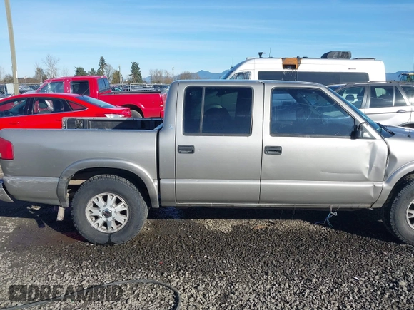 2004 GMC Sonoma SLS with VIN 1GTDT13X94K114290, listed as a IAAI auction lot 41361441 with 1 mi miles. Bid and sale history available at carsss.com. Image 12.