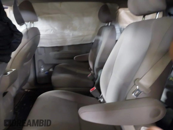 2016 Kia Sedona LX with VIN KNDMB5C10G6161548, listed as a IAAI auction lot 41957535 with 130,228 mi miles and . Bid and sale history available at DreamBid. Image 8.