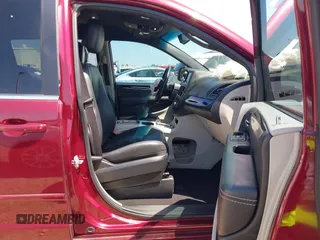 2017 Dodge Grand Caravan SXT with VIN 2C4RDGCG6HR581664, listed as a IAAI auction lot 41986539 with 111,164 mi miles and . Bid and sale history available at DreamBid. Image 5.