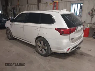 2018 Mitsubishi Outlander SEL с VIN JA4J24A58JZ031505, выставлен на аукционе IAAI как лот 42406966 с пробегом 100 004 миль миль и . История ставок и продаж доступна на DreamBid. Изображение 3.
