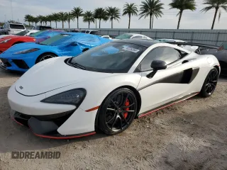 2017 McLaren 570S z VIN SBM13DAA8HW001701, wystawiony jako Copart lot #74225204 z przebiegiem Nie podano mil oraz Nie do naprawy. Historia ofert i sprzedaży dostępna na DreamBid. Obrazek 1.