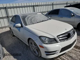 2014 Mercedes-Benz C 350 Sport with VIN WDDGF5HB0EA939012, listed as a Copart auction lot 66573204 with 77,514 mi miles and Salvage Title. Bid and sale history available at DreamBid. Image 4.