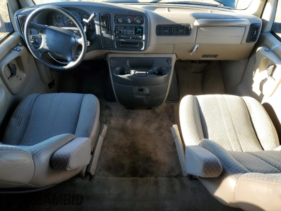 1997 GMC Savana z VIN 1GKGG25R4V1024370, wystawiony jako Copart lot #41841565 z przebiegiem 95 950 mil mil oraz Szkoda całkowita • Salvage title. Historia ofert i sprzedaży dostępna na DreamBid. Obrazek 8.