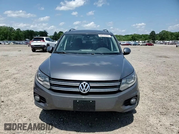 2016 Volkswagen Tiguan SE with VIN WVGAV7AXXGW502267, listed as a Copart auction lot 54916725 with 105,926 mi miles and Clean title. Bid and sale history available at DreamBid. Image 13.