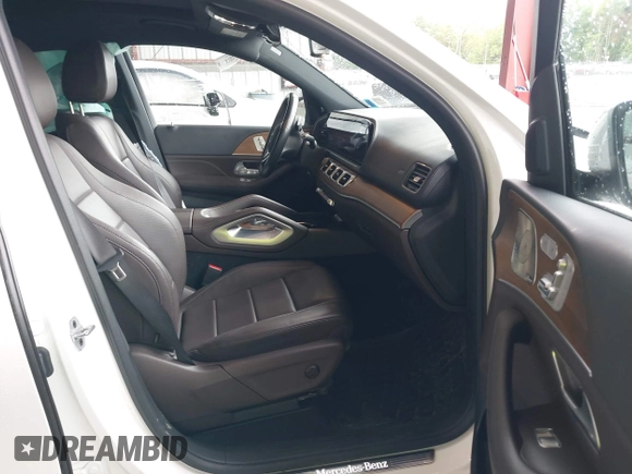 2021 Mercedes-Benz GLS 450 z VIN 4JGFF5KE9MA572260, wystawiony jako IAAI lot #42287425 z przebiegiem 65 510 mil mil oraz . Historia ofert i sprzedaży dostępna na DreamBid. Obrazek 5.