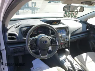 2022 Subaru Impreza z VIN 4S3GTAB63N3714790, wystawiony jako IAAI lot #41969574 z przebiegiem 34 784 mil mil oraz . Historia ofert i sprzedaży dostępna na DreamBid. Obrazek 20.