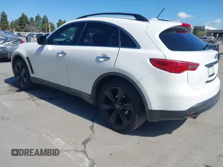 2015 Infiniti QX70 with VIN JN8CS1MU5FM380792, listed as a IAAI auction lot 41946084 with 128,928 mi miles and . Bid and sale history available at DreamBid. Image 3.