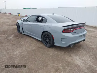 2020 Dodge Charger Scat Pack Widebody z VIN 2C3CDXGJ8LH216563, wystawiony jako IAAI lot #41502637 z przebiegiem Nie podano mil oraz . Historia ofert i sprzedaży dostępna na DreamBid. Obrazek 3.
