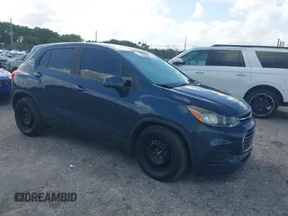 2018 Chevrolet Trax LS with VIN 3GNCJKSB4JL377396, listed as a IAAI auction lot 41943133 with 185,449 mi miles. Bid and sale history available at carsss.com. Image 1.