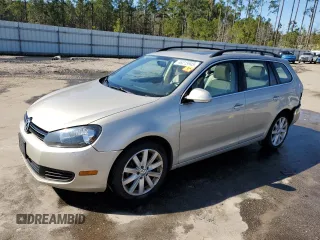 2013 Volkswagen Jetta SportWagen S with VIN 3VWPP7AJ7DM641933, listed as a Copart auction lot 46215945 with 118,062 mi miles and Salvage Title. Bid and sale history available at carsss.com. Image 1.