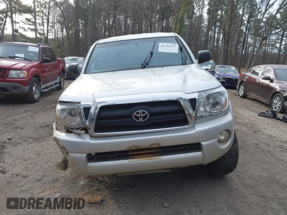 2005 Toyota Tacoma z VIN 5TELU42N55Z069789, wystawiony jako IAAI lot #41320317 z przebiegiem 198 262 mil mil oraz . Historia ofert i sprzedaży dostępna na DreamBid. Obrazek 6.