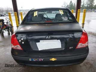 2005 Hyundai Elantra GLS z VIN KMHDN46D15U949573, wystawiony jako IAAI lot #41870209 z przebiegiem 175 819 mil mil oraz . Historia ofert i sprzedaży dostępna na DreamBid. Obrazek 16.