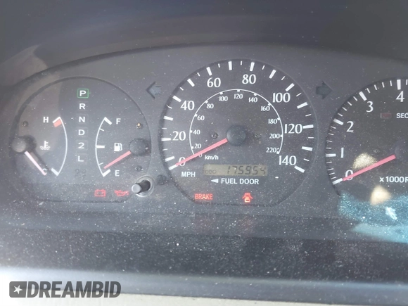 2002 Toyota Solara SE with VIN 2T1FF28P02C566318, listed as a IAAI auction lot 41698027 with 175,954 mi miles and . Bid and sale history available at DreamBid. Image 7.