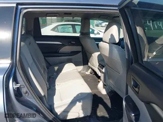 2015 Toyota Highlander LE with VIN 5TDBKRFH2FS206866, listed as a IAAI auction lot 41416098 with 178,891 mi miles. Bid and sale history available at carsss.com. Image 8.