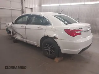 2013 Chrysler 200 Limited with VIN 1C3CCBCG5DN745686, listed as a IAAI auction lot 41850100 with 162,298 mi miles. Bid and sale history available at carsss.com. Image 3.