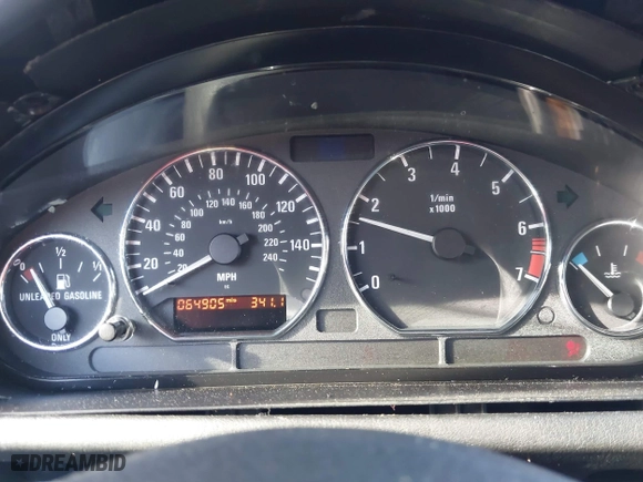 2001 BMW Z3 2.5i with VIN WBACN33461LM03363, listed as a IAAI auction lot 41883292 with 184,957 mi miles. Bid and sale history available at carsss.com. Image 7.